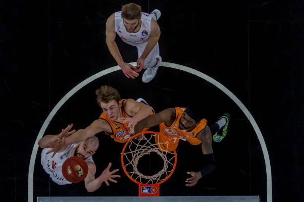 纵身一跃 纵身一跃