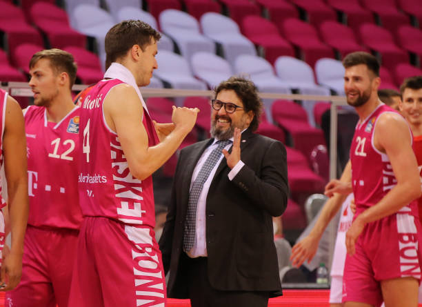 次体育与国 次体育与国